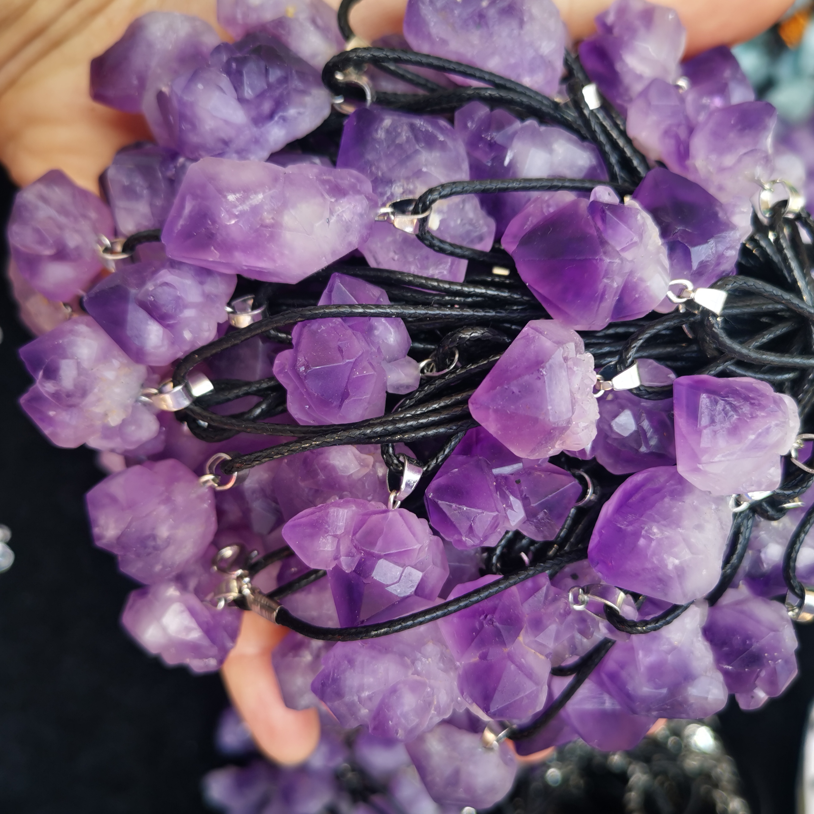 Wholesale amethyst stone natural healing reiki raw small amethyst flower jewelry crystal pendant for decoration