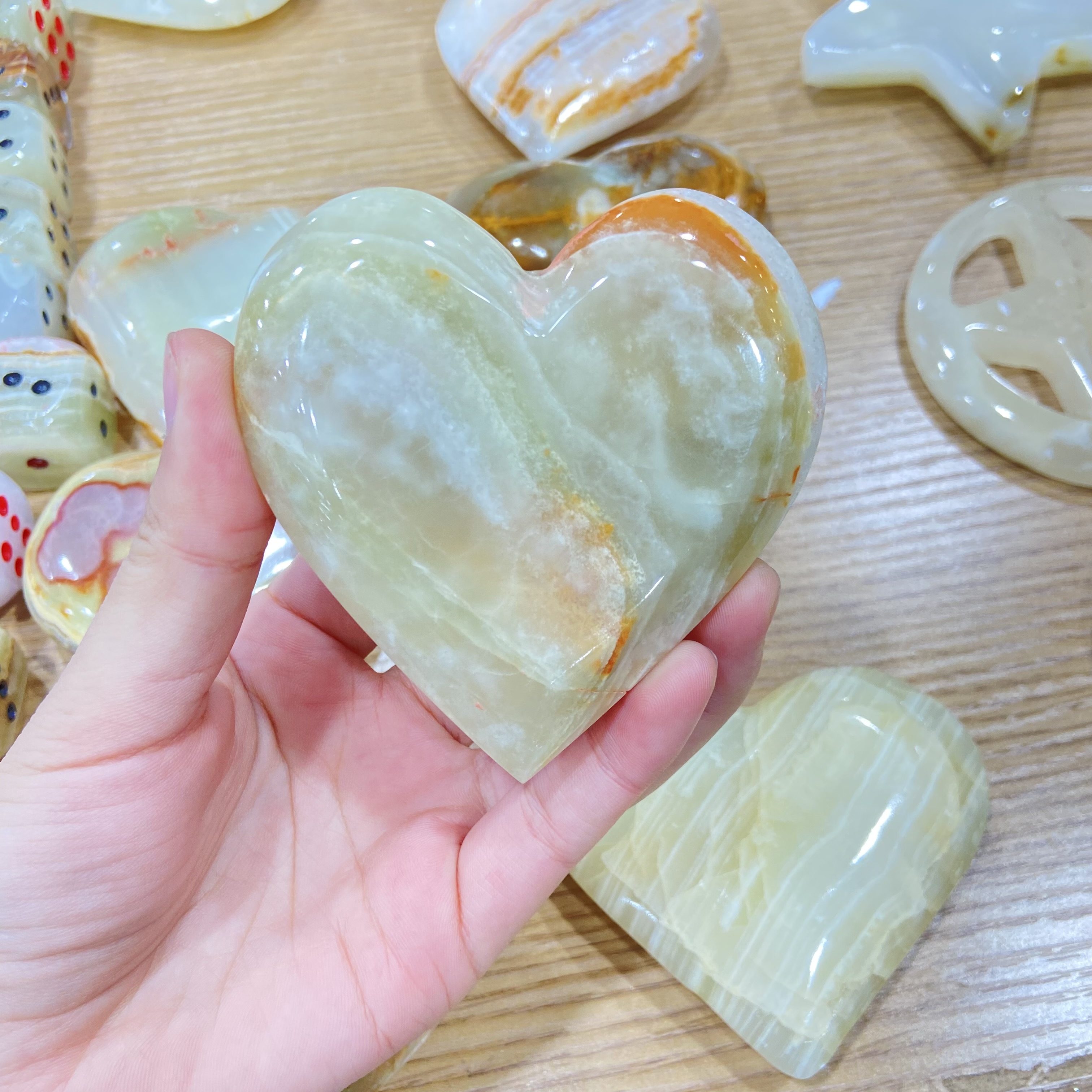 Best Quality Natural crystals healing stones Afghanistan jade heart Carving piece for decoration and gifts