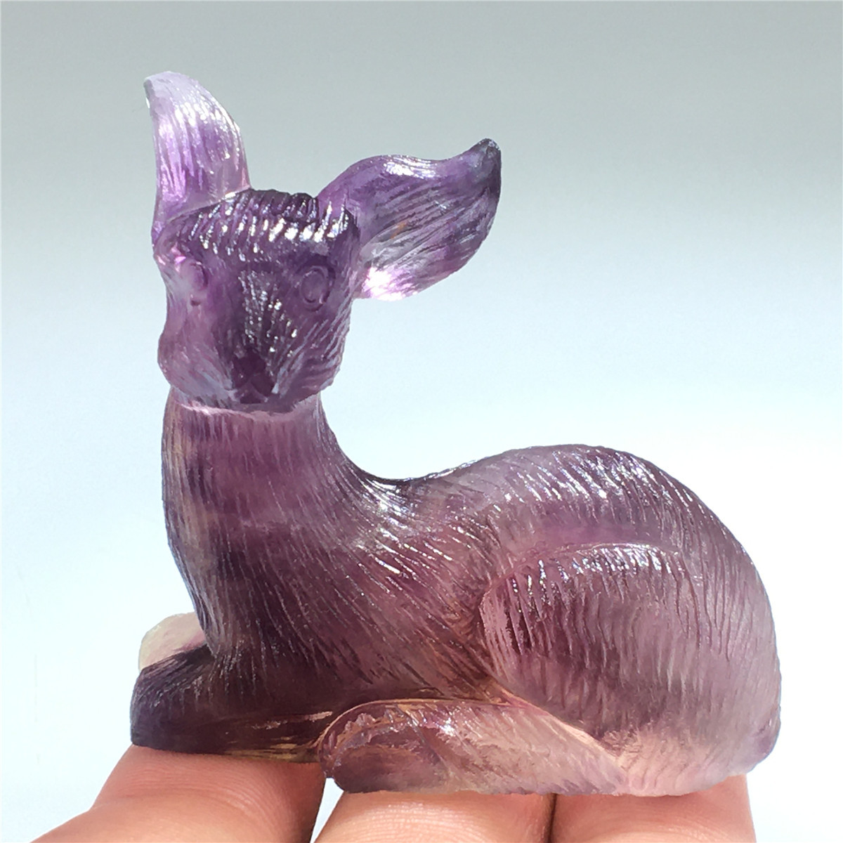 Wholesale good price Natural Crystal Stone Carved Crafts Healing Rainbow Fluorite Deer Mini Crystal Carving SAMEI JEWELRY