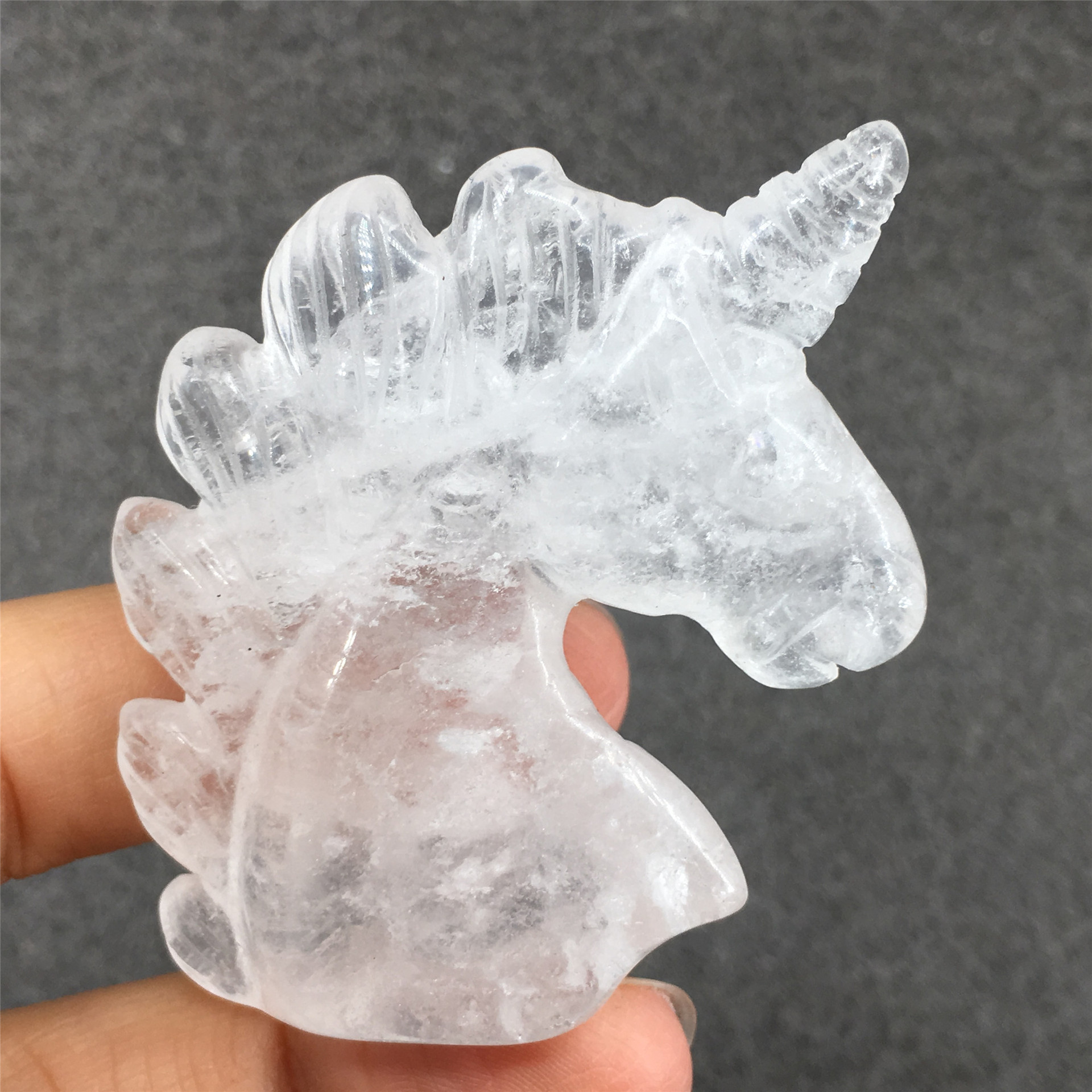 Wholesale best quality natural Quartz Crystal unicorn crystal Folk Crafts healing stone for decoration and gifts