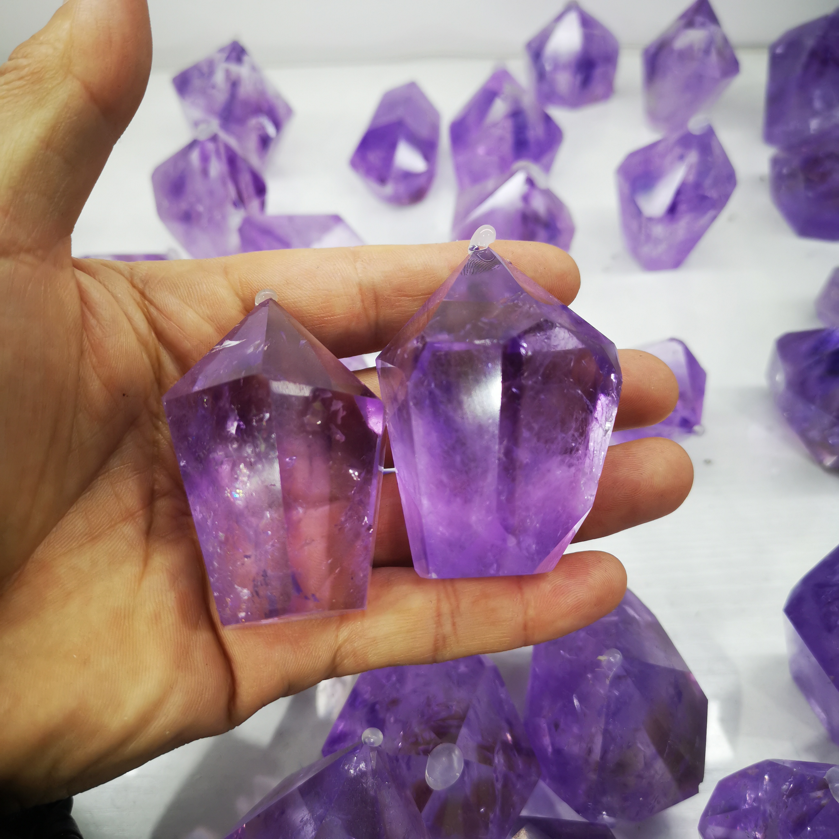 Natural Amethyst Crystal Mineral Gemstone Healing Reiki Amethyst Points Polished For Fengshui Decoration