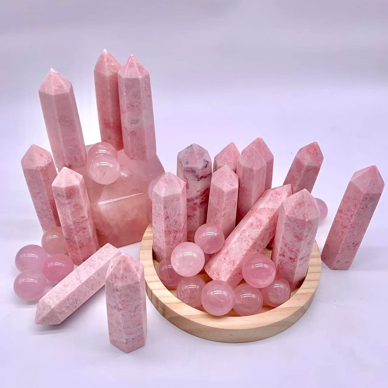 High quality natural crystal stone crafts wholesale bulk polishing healing rouge jade crystal point tower for decoration