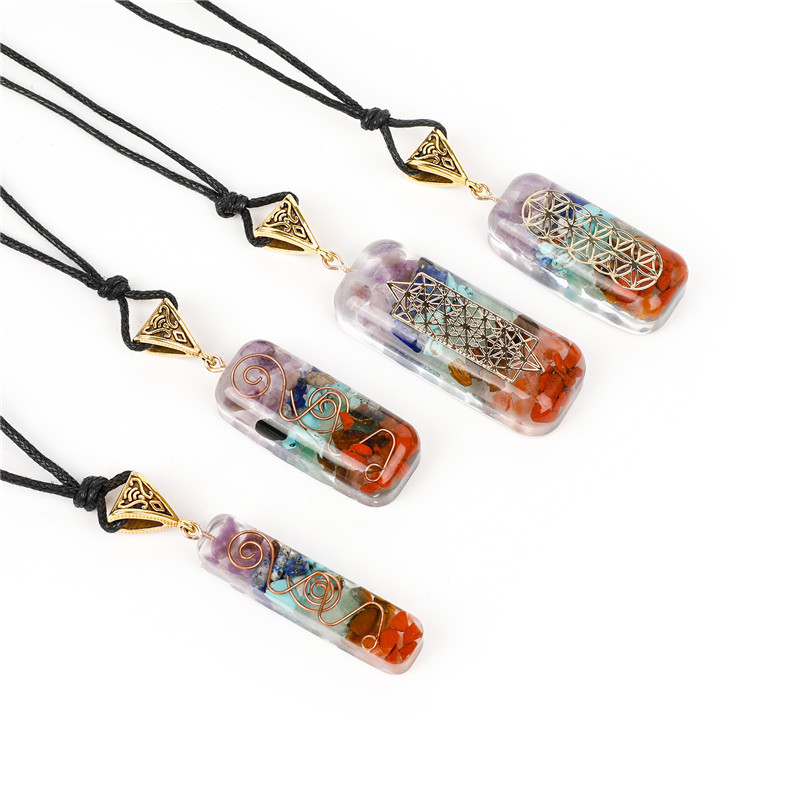 Healing crystal jewelry necklace Gifts Box Colorful 7 Chakra Natural Polished Resin Crystal Pendant For Decoration