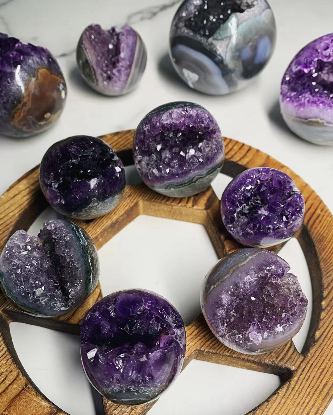 Good price natural amethyst crystal geode polished healing amethyst cluster smile crystal sphere for decoration