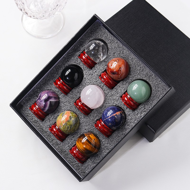 Wholesale natural healing polishing 2-3cm various mini crystal balls sphere ornament for sale