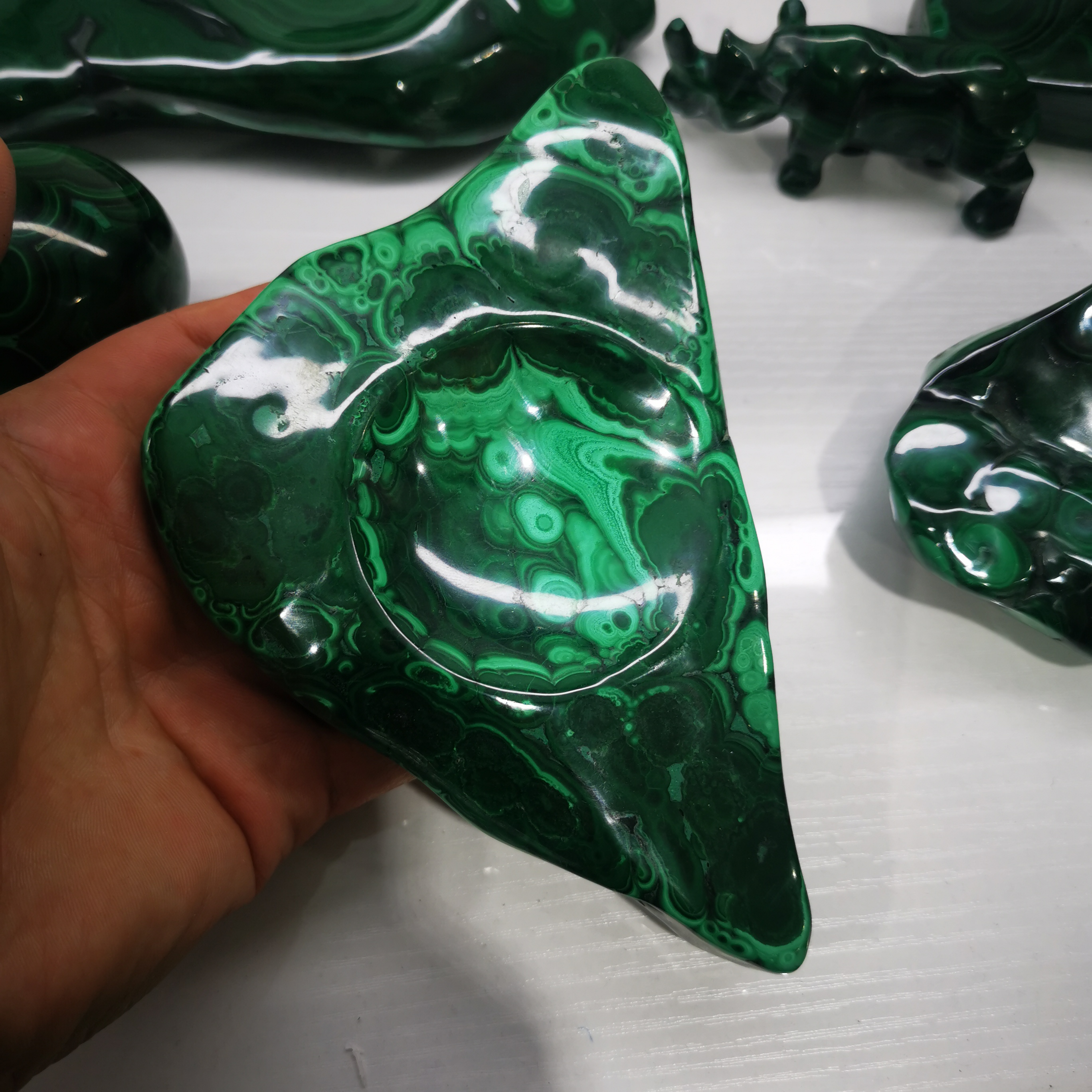 New Products natural healing malachite carving reiki polished green malachite gemstone furnishing articles for decoration