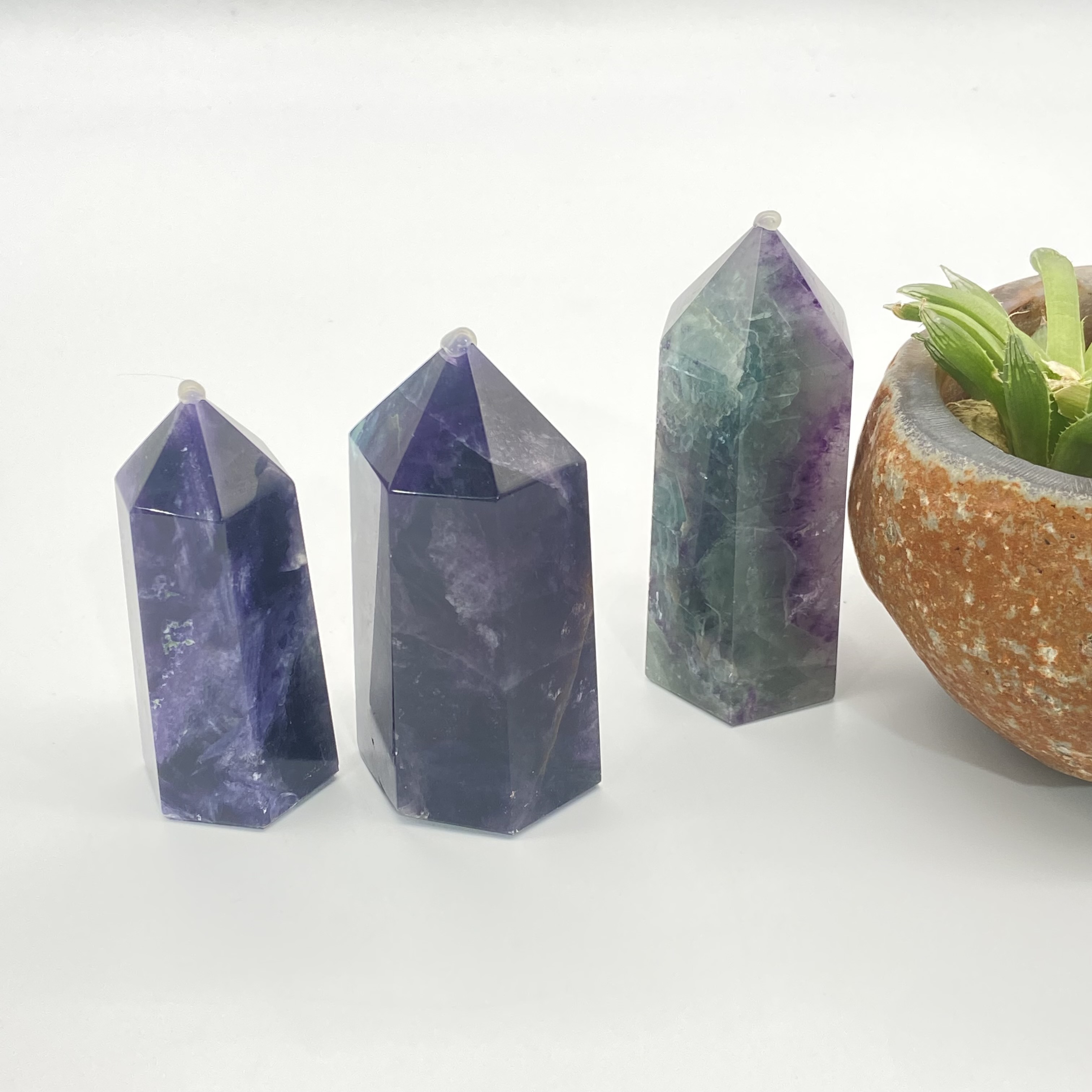 High-Quality natural crystal points wholesale crystal quartz fluorite tower points for healing