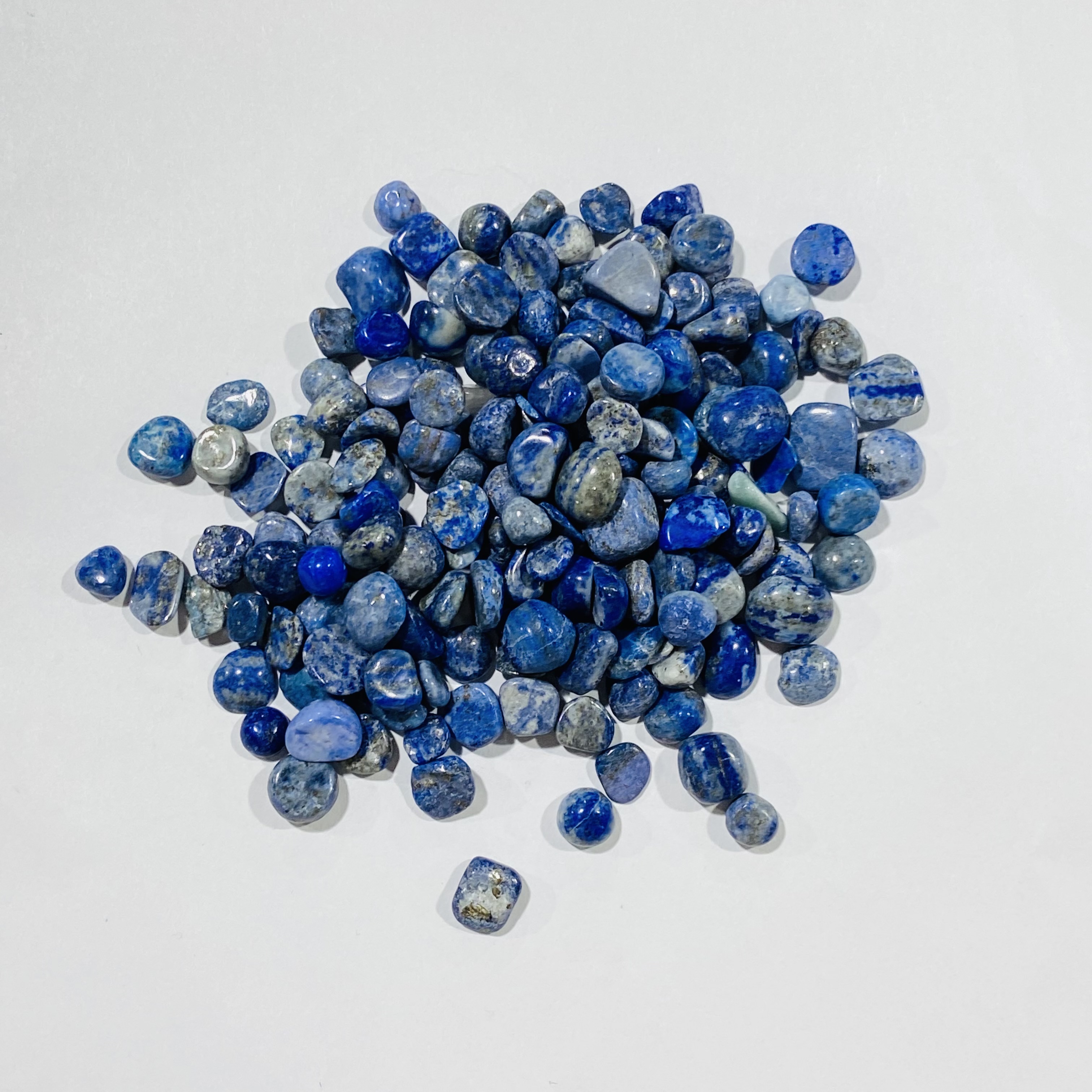 High quality Natural crystals healing stones lazurite Tumbled fengshui and healing crystal stone for decoration and gifts