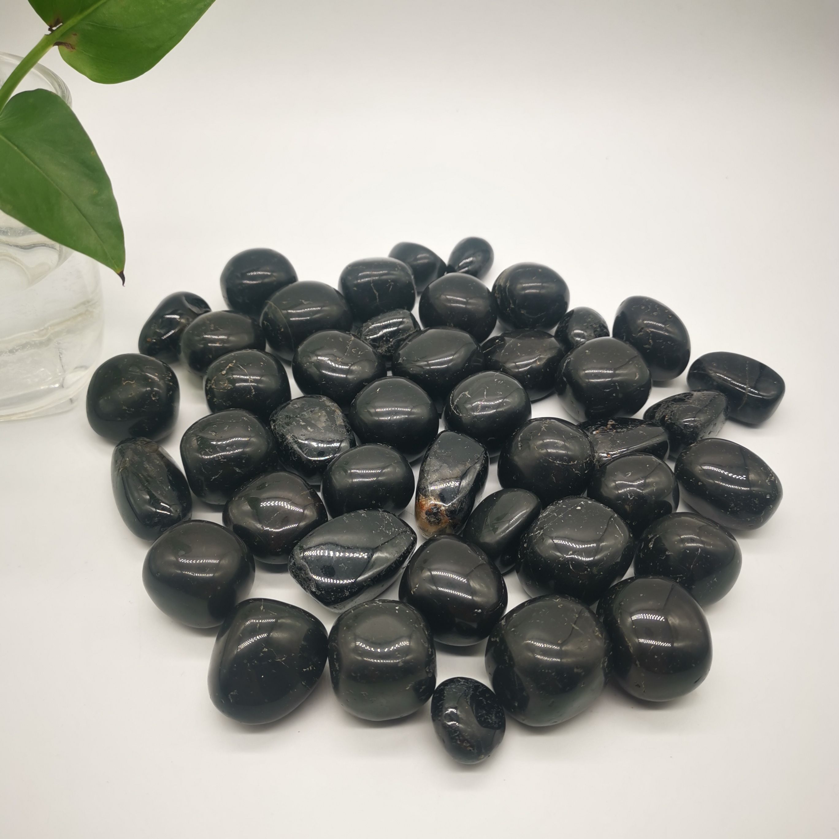 Hot sale black tourmaline price 2-3cm natural polishing black tourmaline tumbled stone crystals for healing