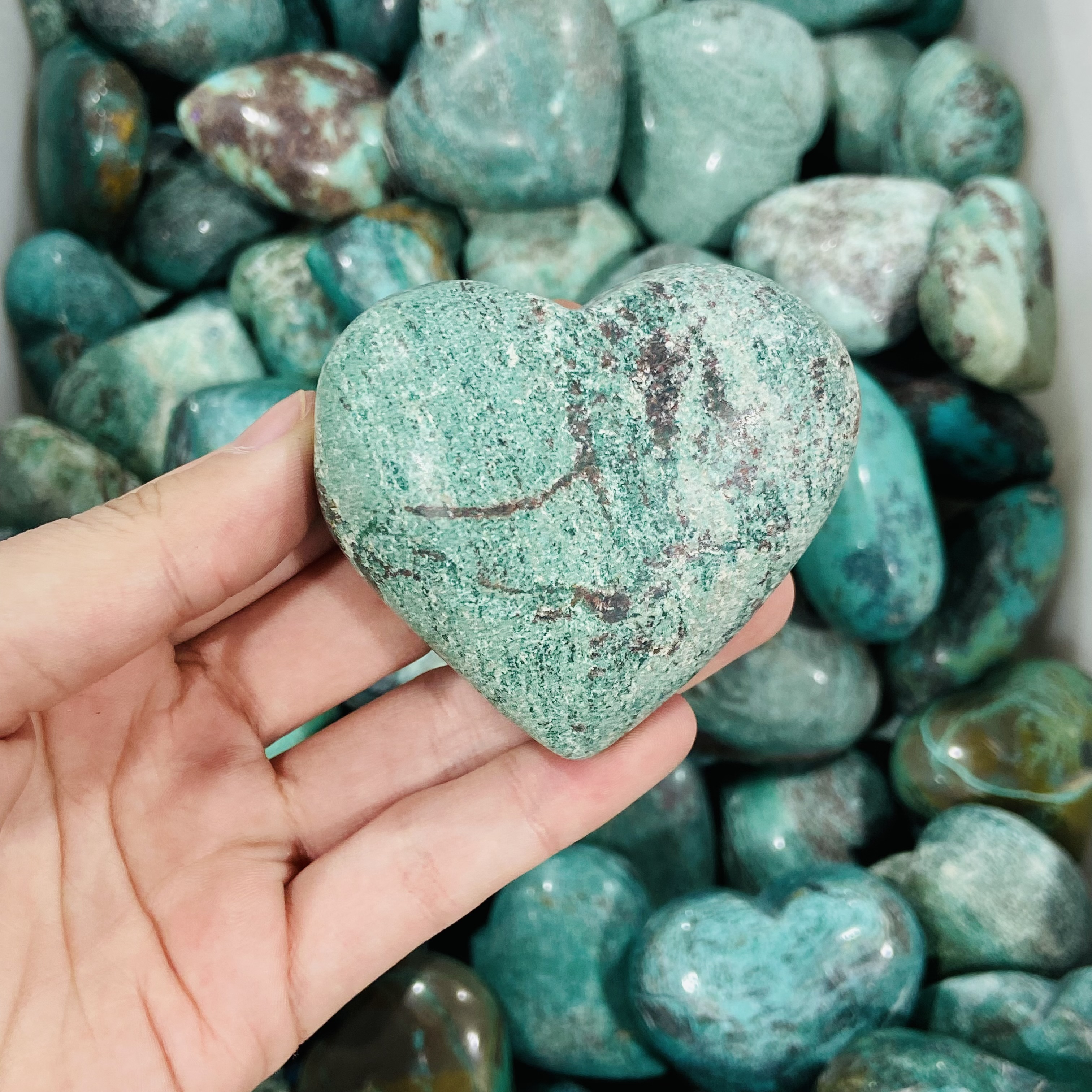 Best Quality Natural crystals healing stones green phoenix stone Crystal hearts healing crystal for decoration and gifts