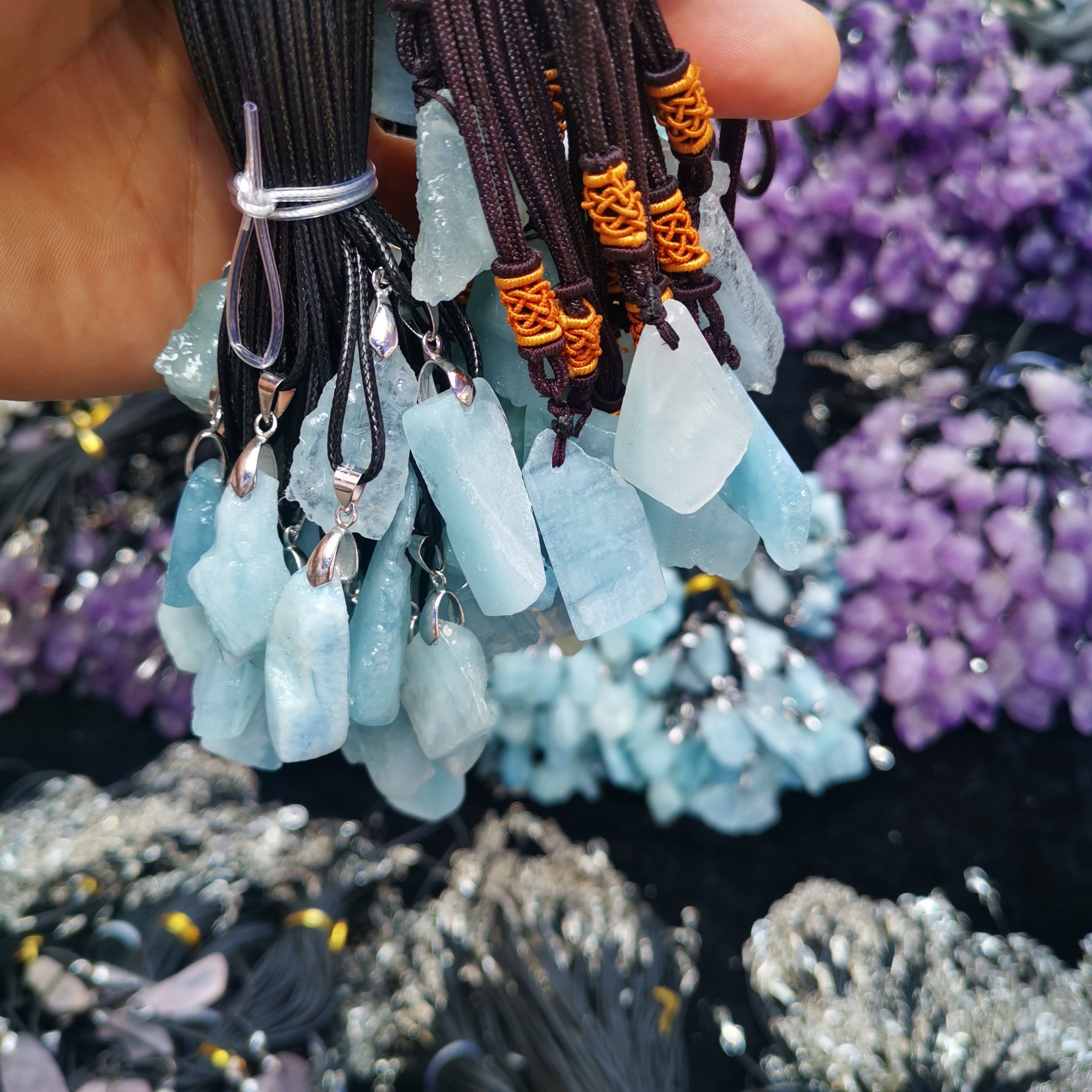 Aquamarine crystals wholesale bulk natural healing raw crystal rough aquamarine jewelry pendant for decoration