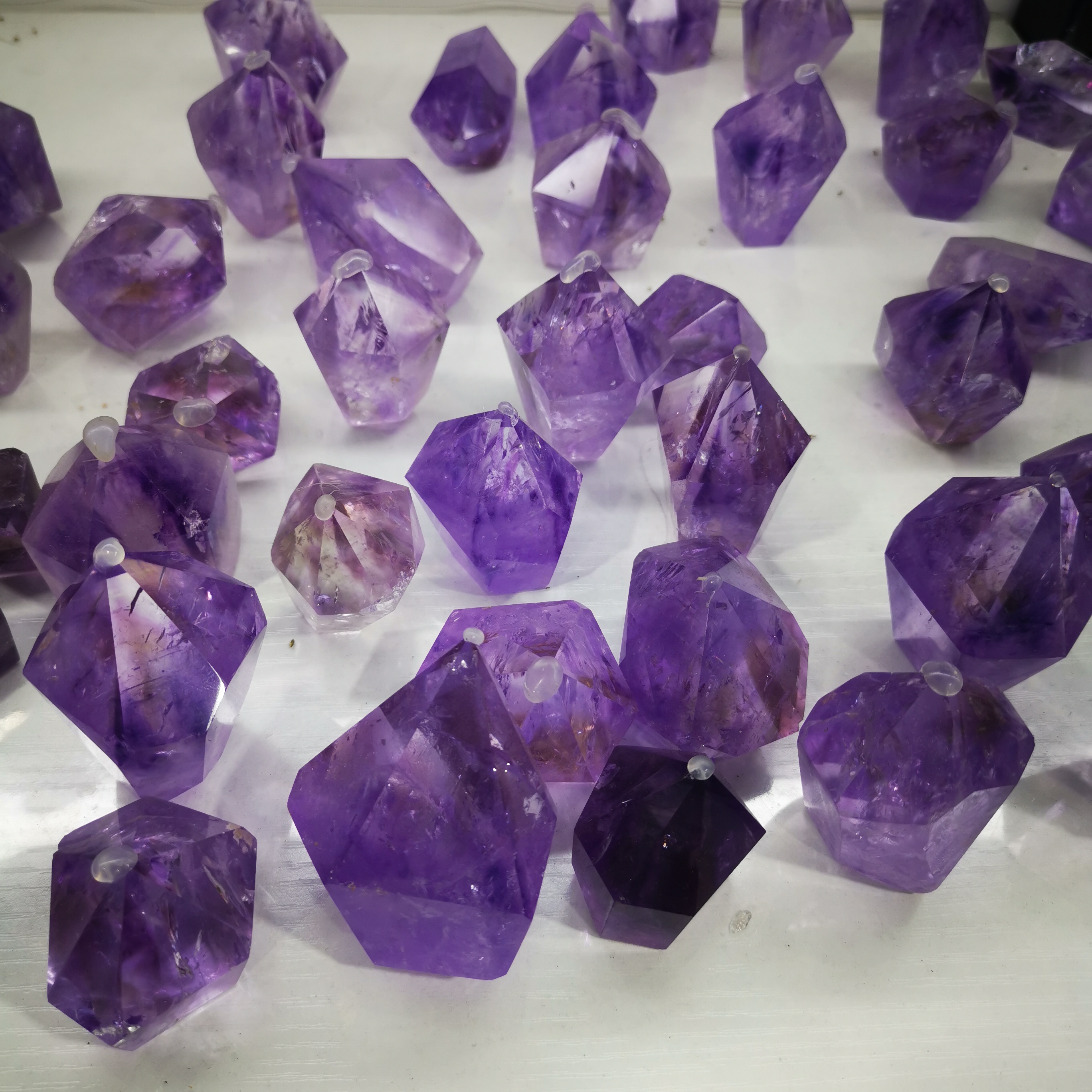 Natural Amethyst Crystal Mineral Gemstone Healing Reiki Amethyst Points Polished For Fengshui Decoration