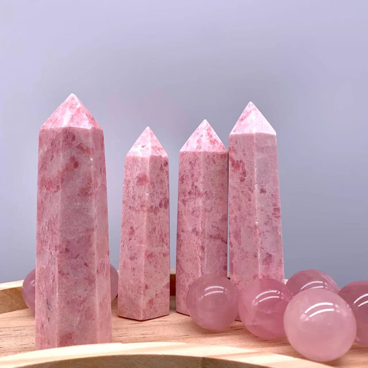 High quality natural crystal stone crafts wholesale bulk polishing healing rouge jade crystal point tower for decoration