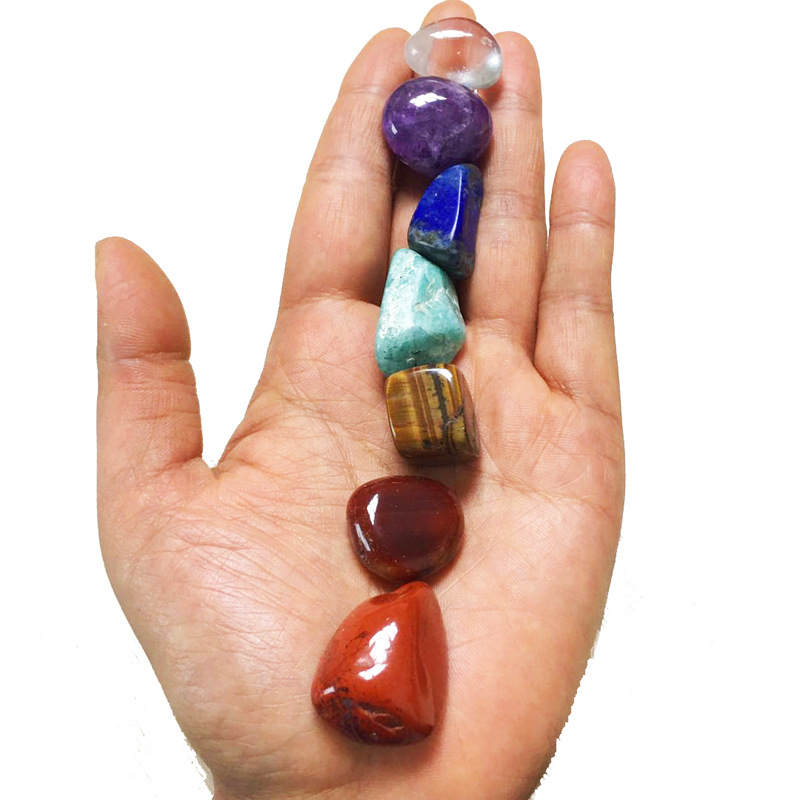 Wholesale energy chakra crystal set healing stone polishing color 7 chakra rolling stone, amethyst cluster, plaster for sale