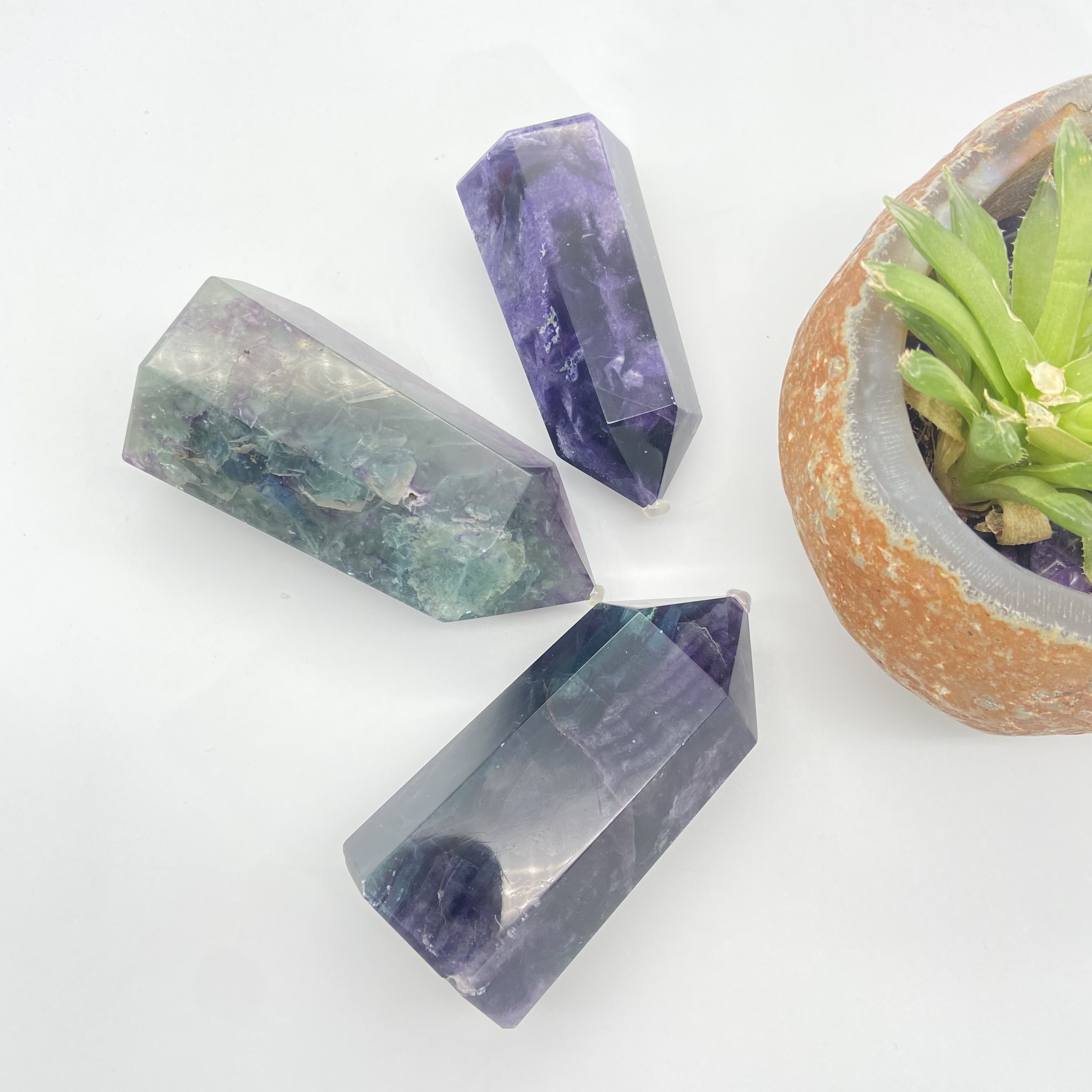 High-Quality natural crystal points wholesale crystal quartz fluorite tower points for healing