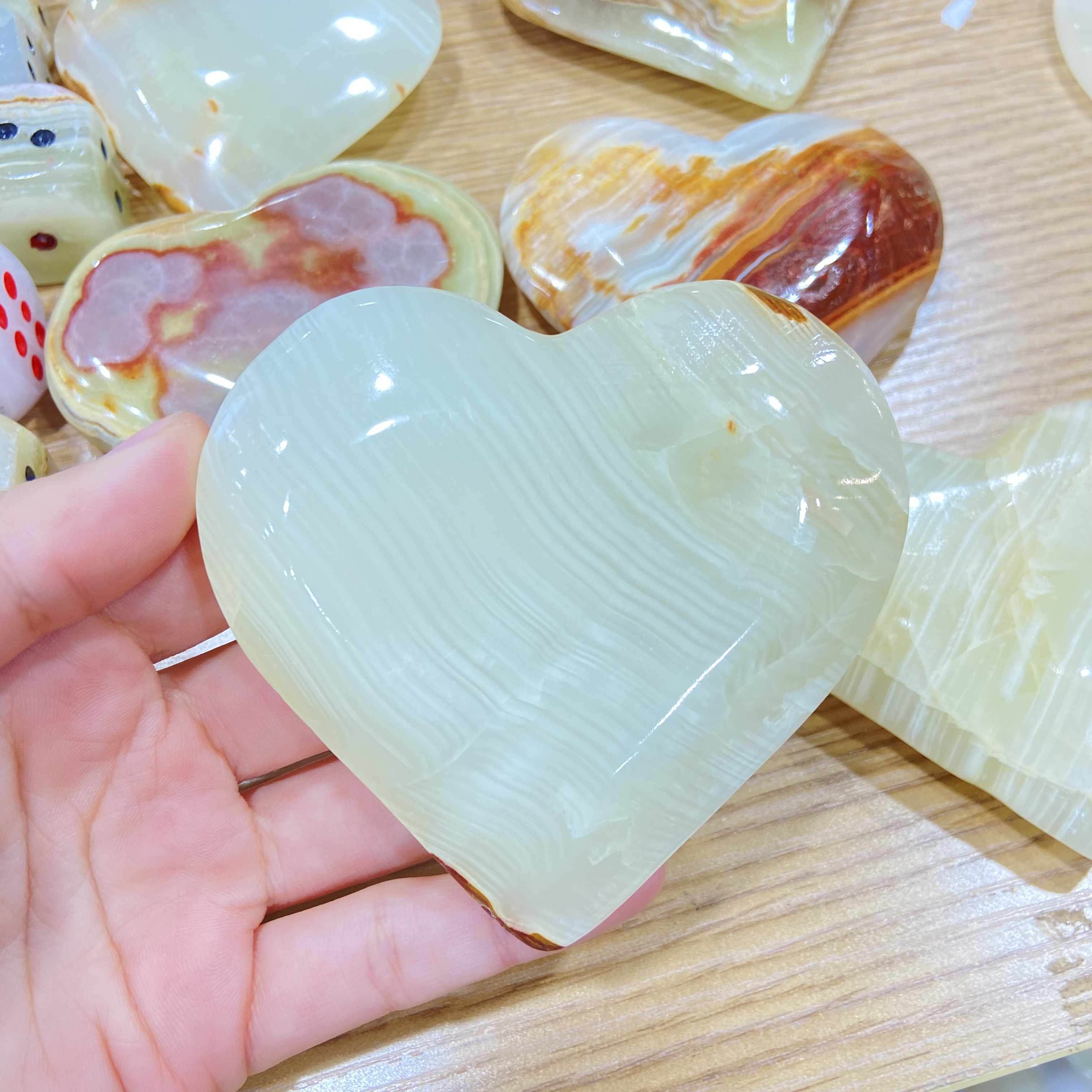 Best Quality Natural crystals healing stones Afghanistan jade heart Carving piece for decoration and gifts