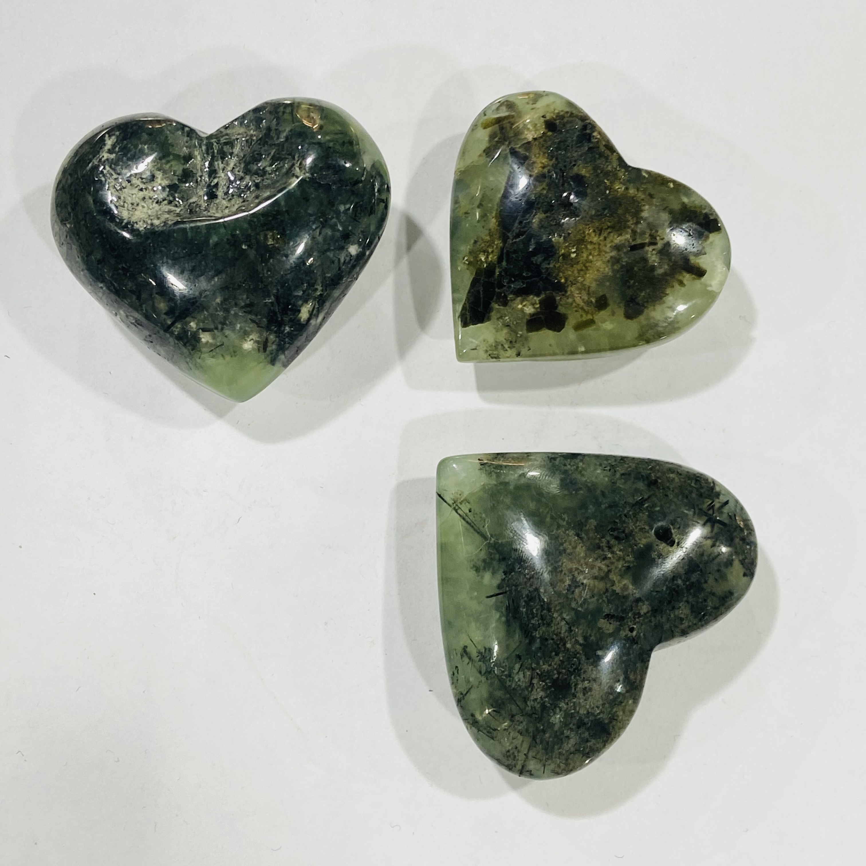 Top saling crystals healing stones Prehnite stone Crystal hearts healing crystal for decoration and gifts