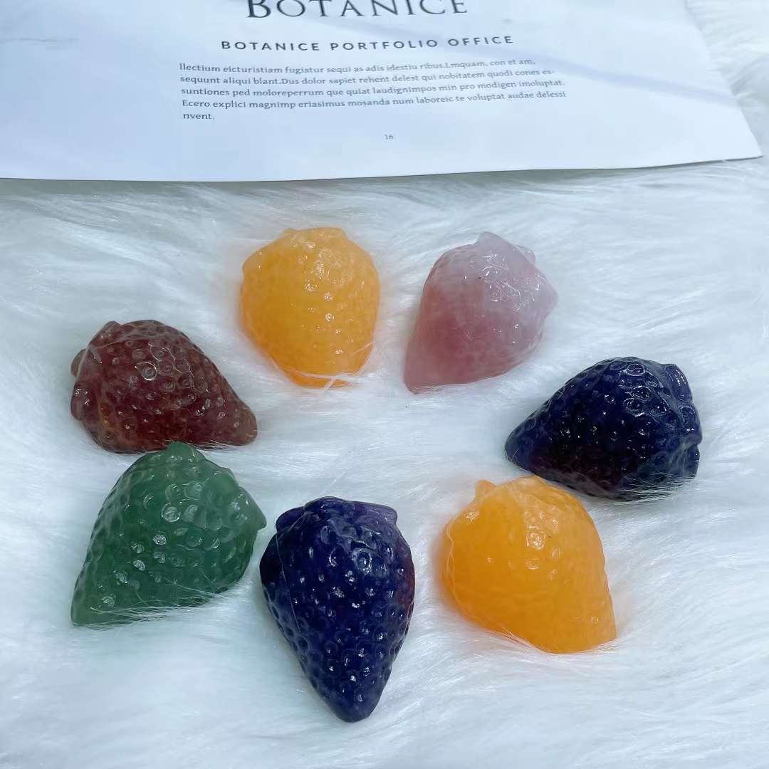 Hot sale natural mini crystal carving wholesale bulk healing reiki crystal strawberry carving for decoration