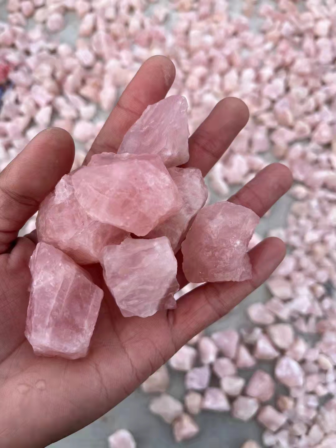 wholesale Natural crystals healing stone rose quartz crystal Tumbled fengshui and healing crystal stone for decoration and gifts