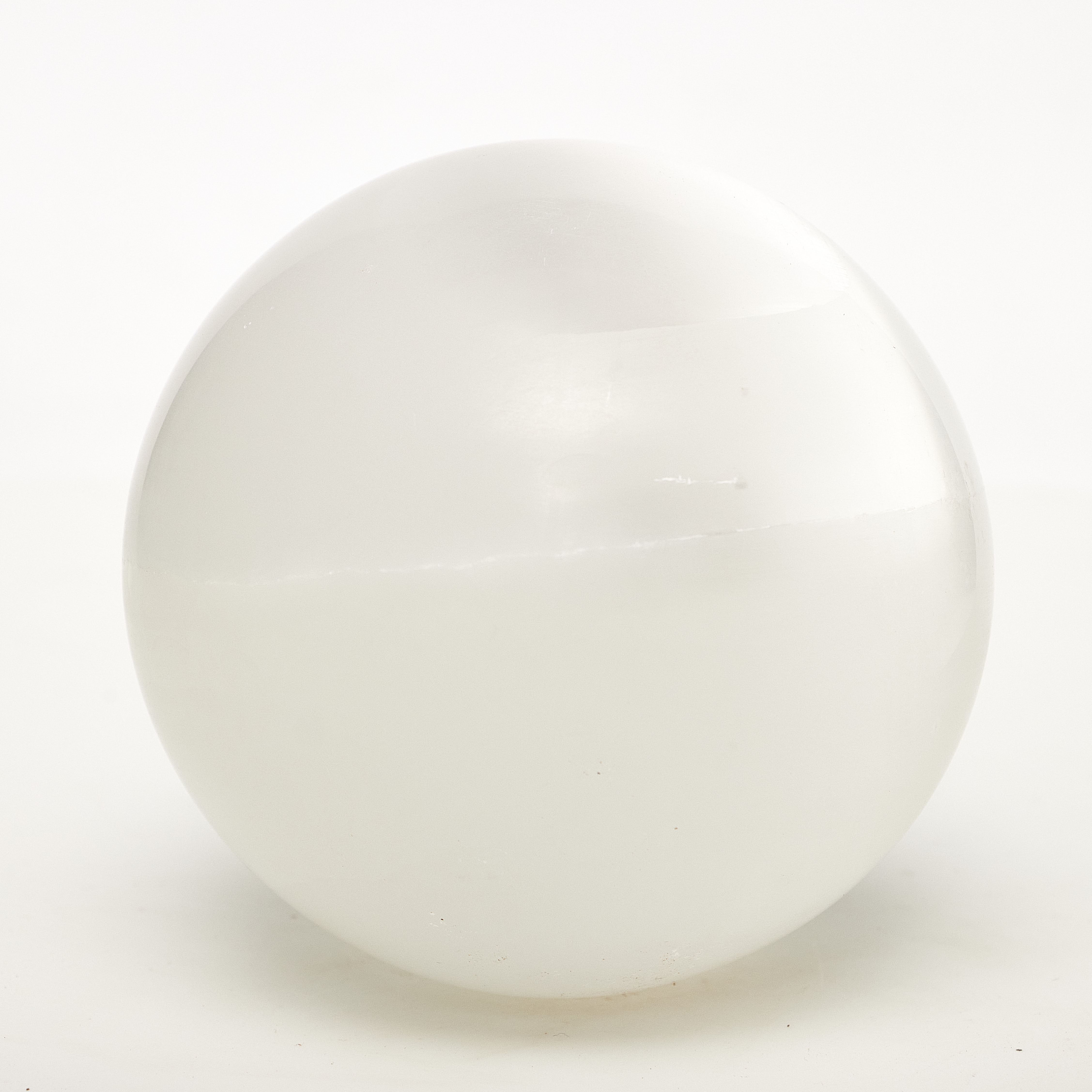 wholesale Natural crystals healing stones sphere selenite ball fengshui and healing crystal stone for decoration and gifts