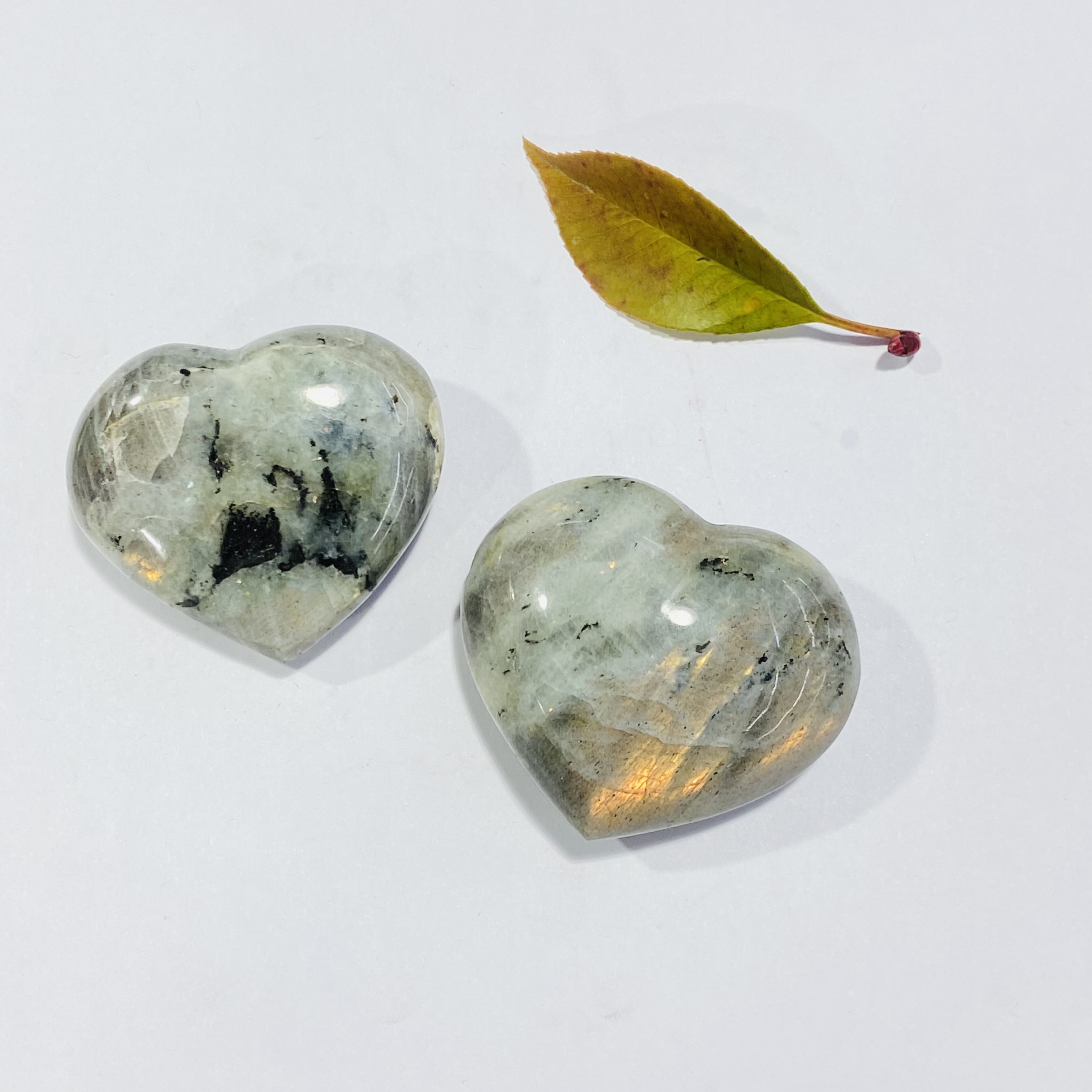 Best Quality Natural crystals healing stones labradorite stone Crystal hearts healing crystal for decoration and gifts