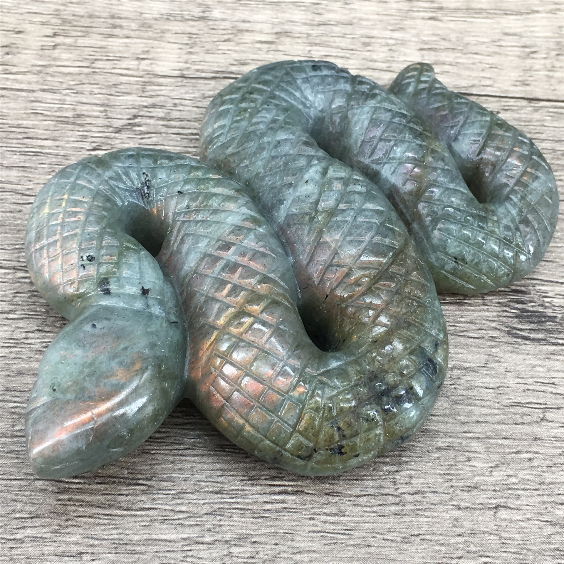 Natural hand crystal carving animal folk crafts healing energy good price 7 cm Labradorite snake decorative gift SAMEI JEWELRY