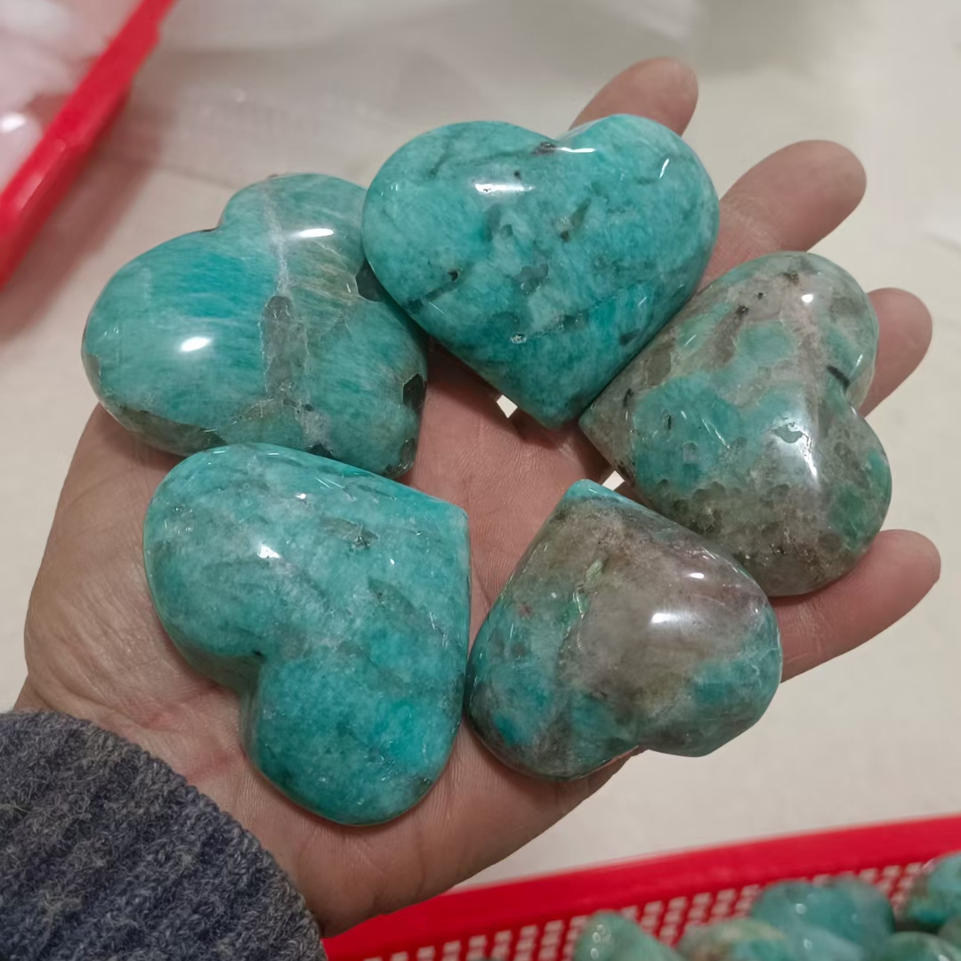 High quality natural palm stone crystals wholesale healing reiki amazonite palm stone for decoration