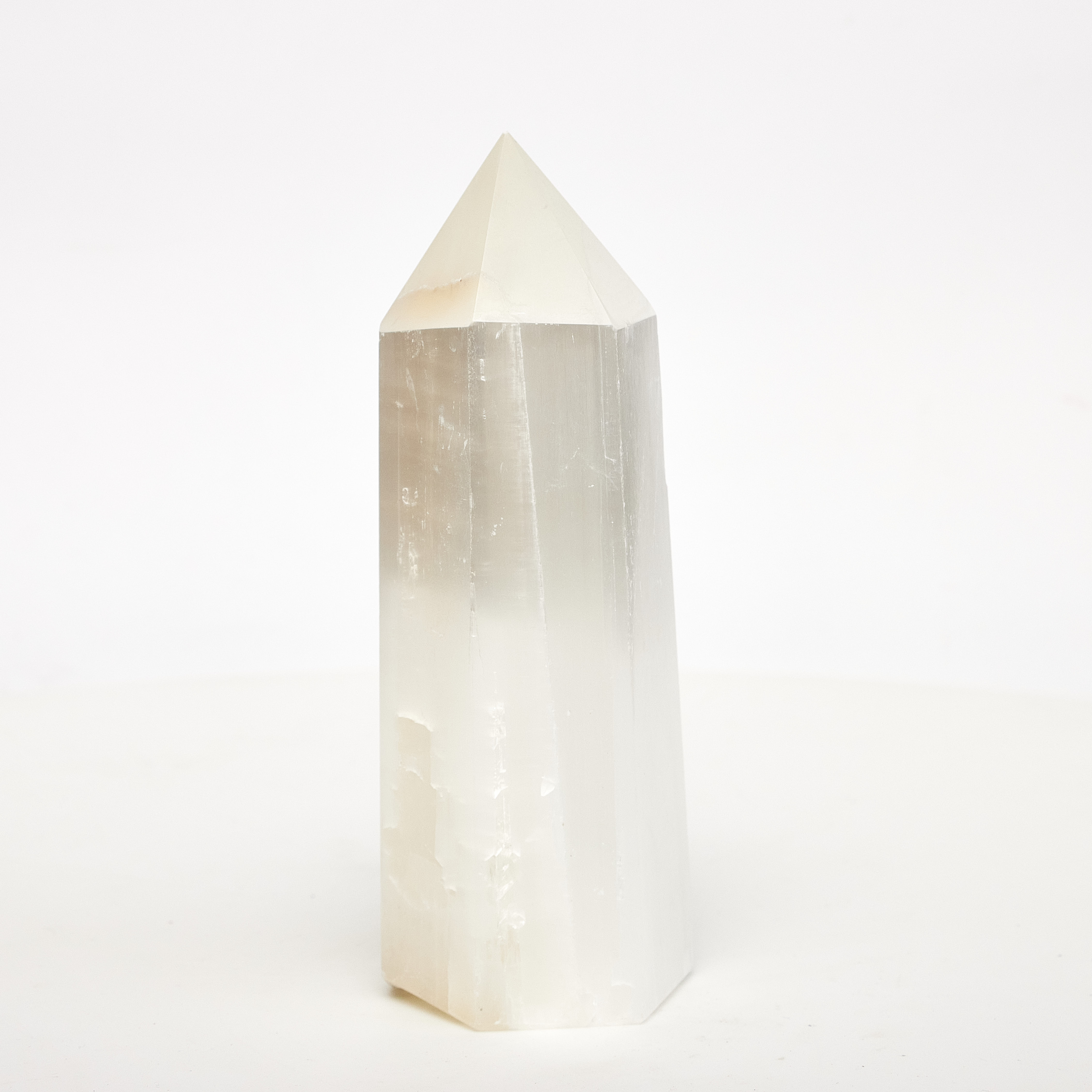 Hot sale Natural crystals healing stones tower selenite point fengshui and healing crystal stone for decoration and gifts