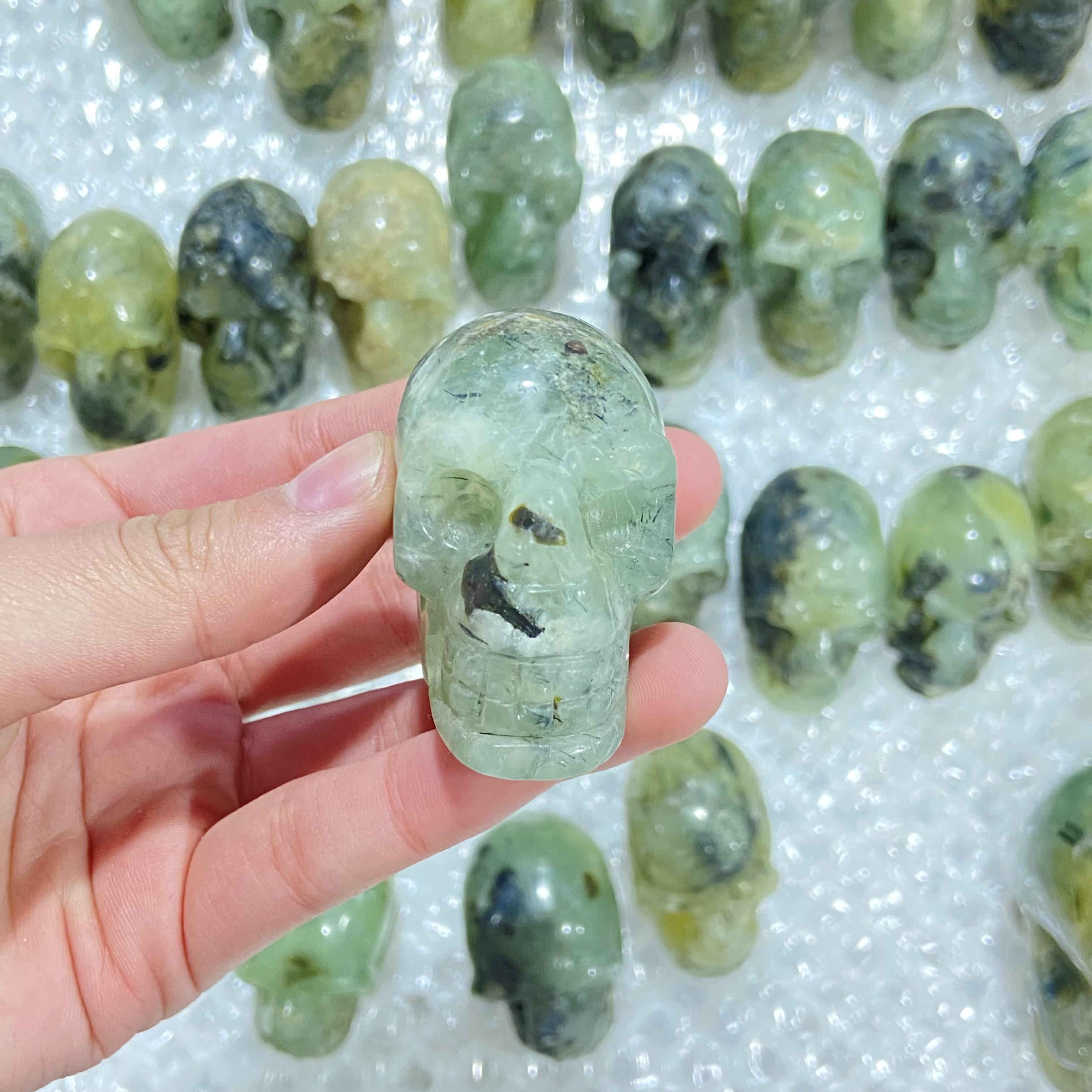 Natural healing crystals skull High Quality Carving Crystal Grape stone skull For Feng Shui Decor