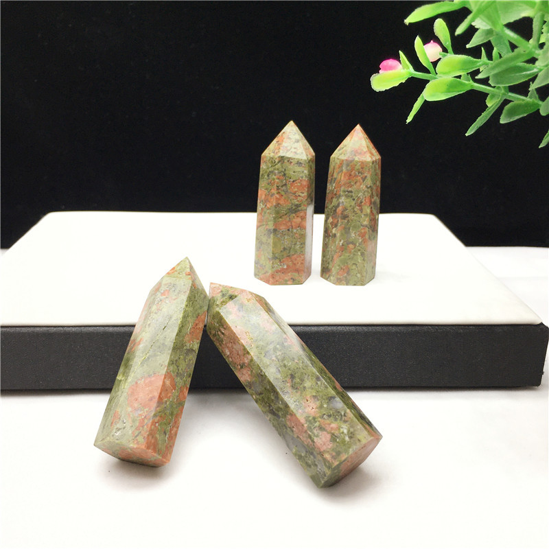 Hot sale crystal crafts natural stone flower green stone small crystal tower point for fengshui