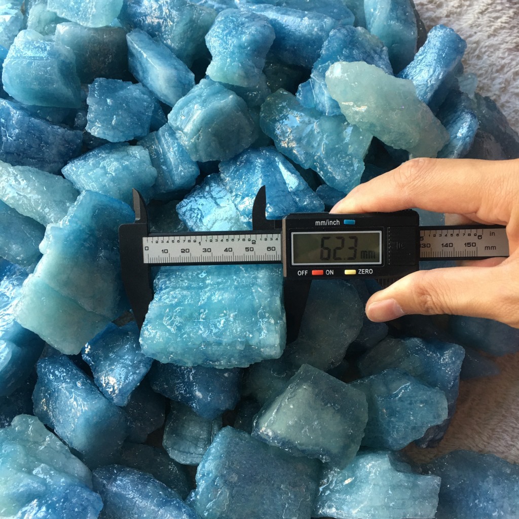 High quality bulk raw stones healing crystal natural rough aquamarine gemstone wholesale for decoration