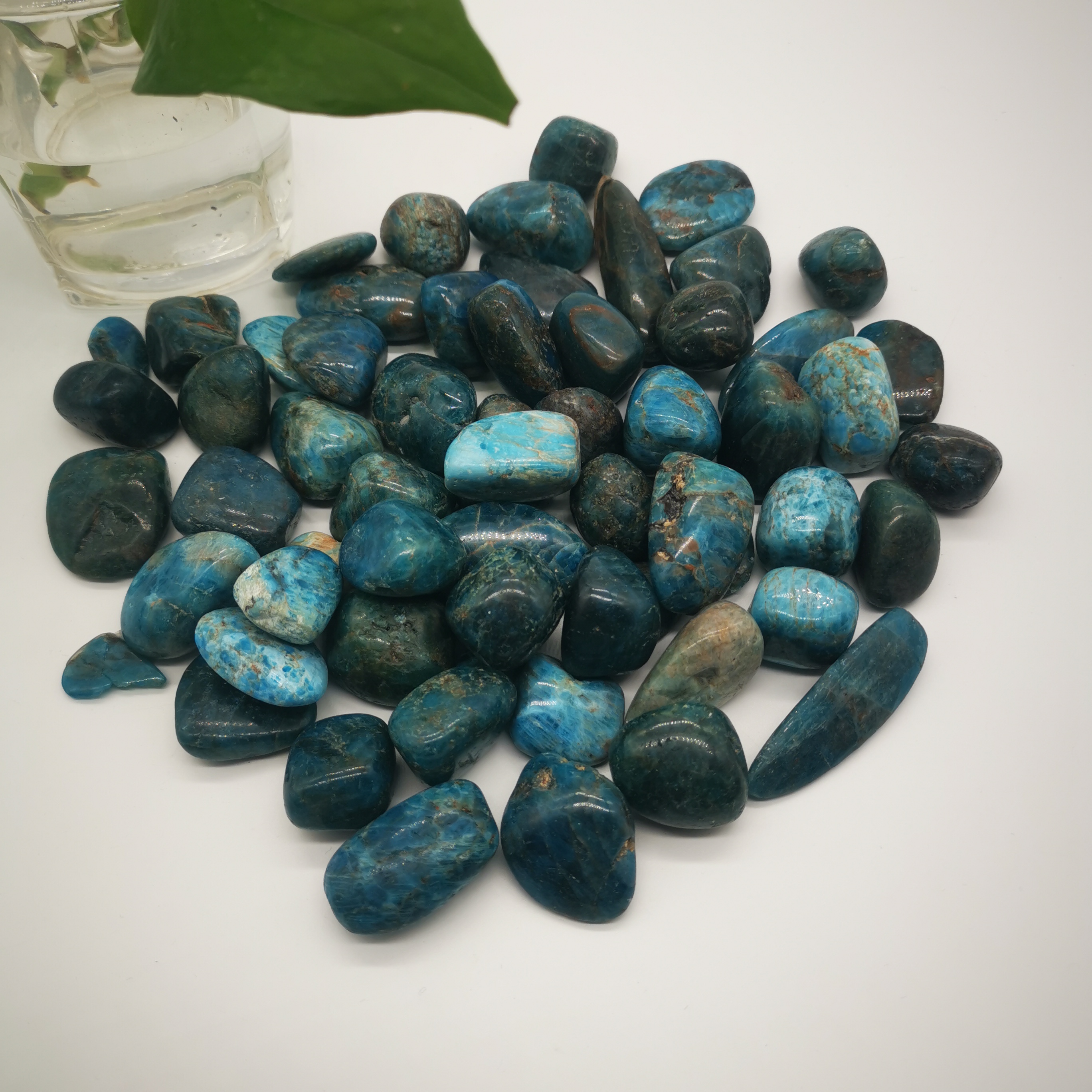 wholesale natural crystal tumbled stones gem blue phosphate crystal gravel tumbled stone healing bulk sale for decoration